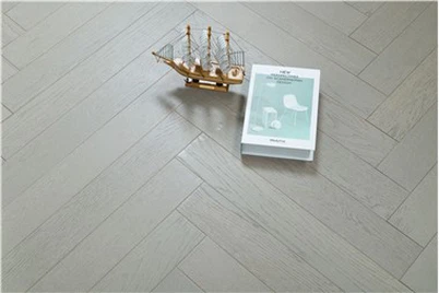 501-38 Tsaus Grey Oak