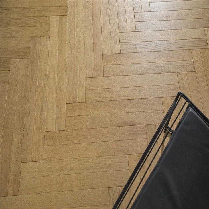 Oak Ntuj Ntuj Xim Herringbone Ntoo Flooring